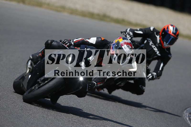 Archiv-2023/28 05.06.2023 Moto Club Anneau du Rhin/blanc-novice/3